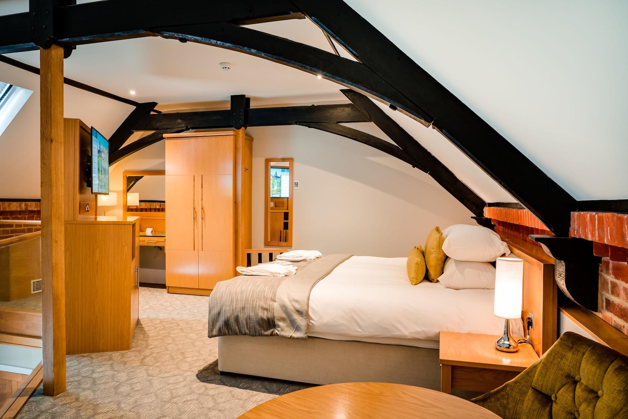 Oakley Hall Hotel 베이싱스토크 외부 사진