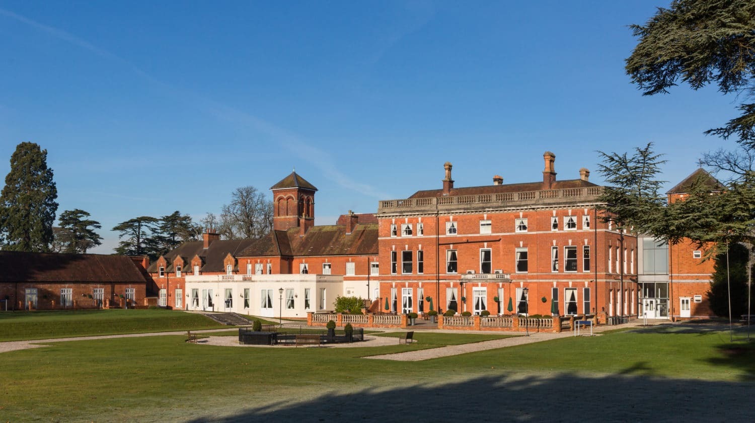 Oakley Hall Hotel 베이싱스토크 외부 사진