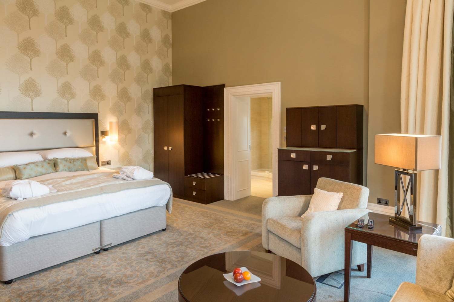 Oakley Hall Hotel 베이싱스토크 객실 사진